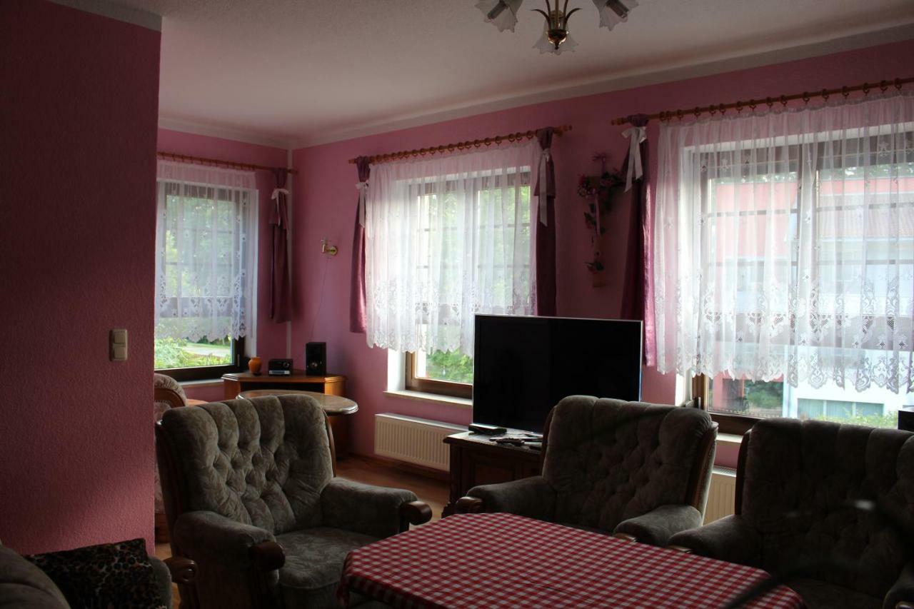Ferienwohnung "An Der St. Ludmila" Crostwitz Εξωτερικό φωτογραφία